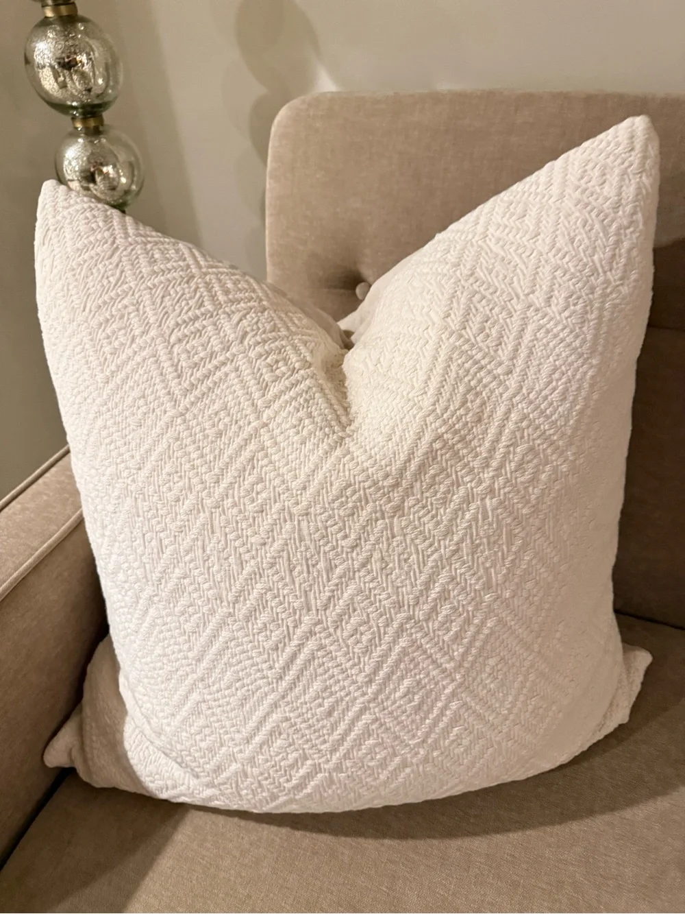 Set of 2 Pottery Barn Washed Diamond Texture Pillow Covers 24 x 24